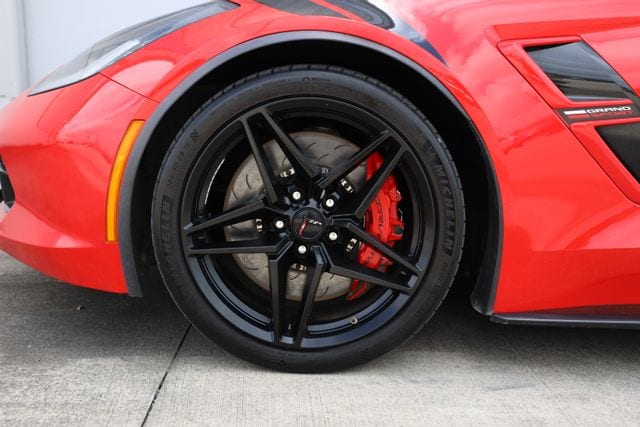 2017 Chevrolet Corvette 2LT - Photo 9