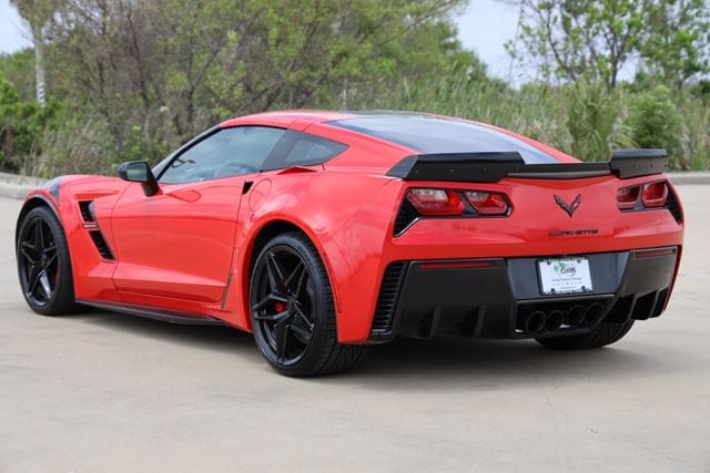 2017 Chevrolet Corvette 2LT - Photo 6