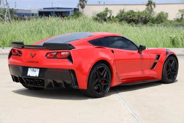 2017 Chevrolet Corvette 2LT - Photo 8