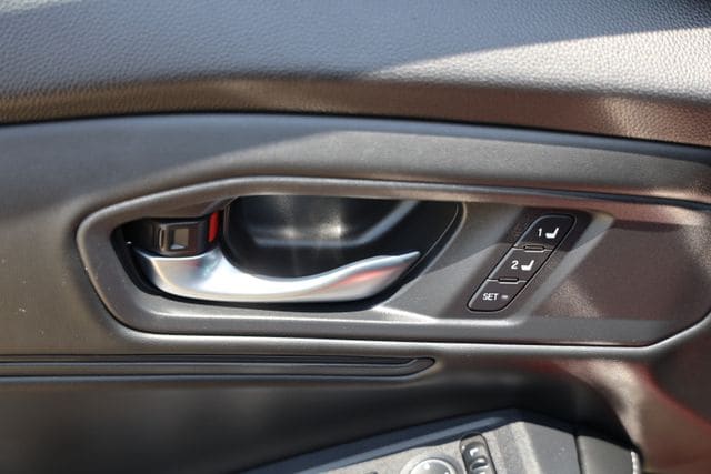 2023 Honda Accord Hybrid Sport-L - Photo 24