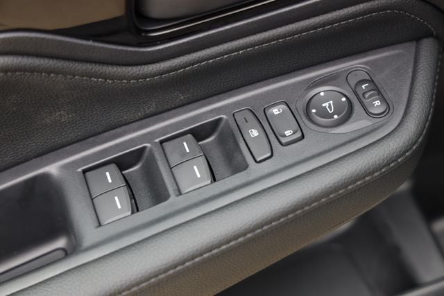 2026 Honda Odyssey Touring - Photo 18