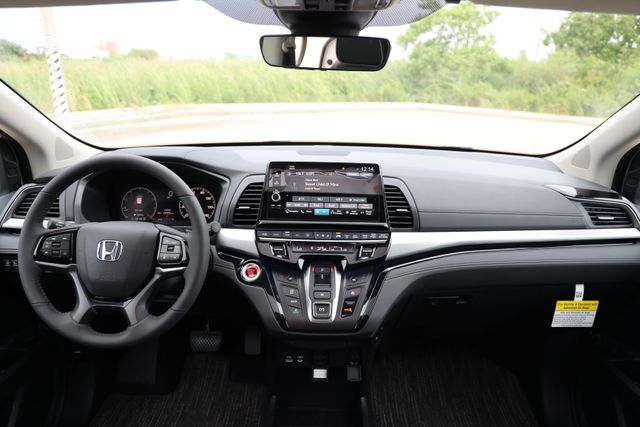 2026 Honda Odyssey Touring - Photo 35