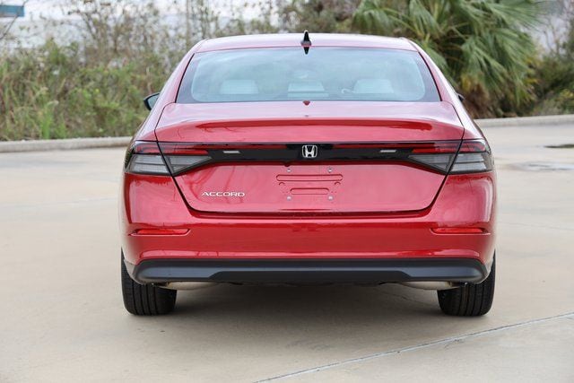 2025 Honda Accord SE - Photo 7