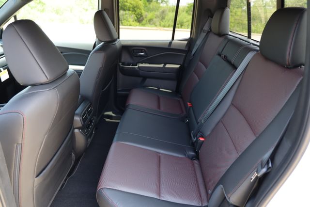 2026 Honda Ridgeline Black Edition - Photo 13