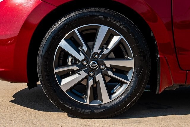 2021 Nissan Versa 1.6 SV photo 4