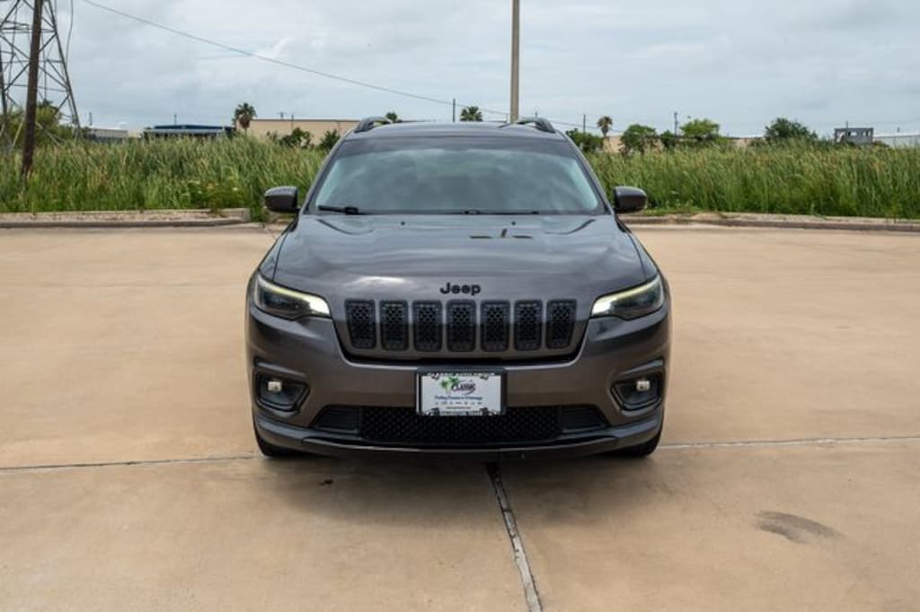 Used 2020 Jeep Cherokee Altitude SUV