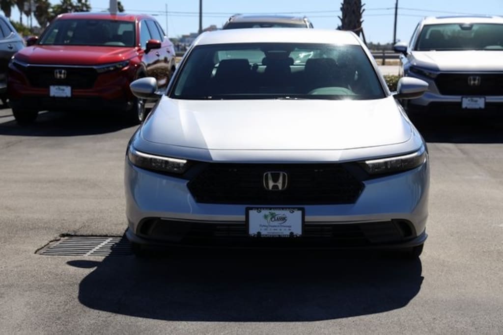 New 2025 Honda Accord LX Sedan