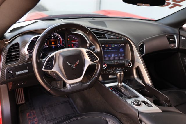 2017 Chevrolet Corvette 2LT - Photo 12