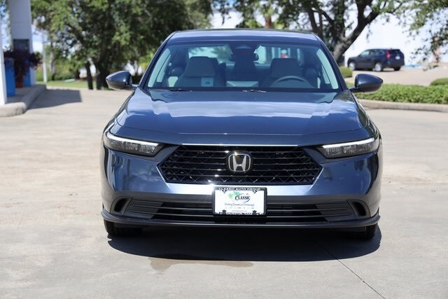 2025 Honda Accord LX photo 2