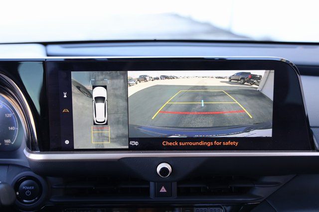 2025 Toyota Crown Signia Limited - Photo 19