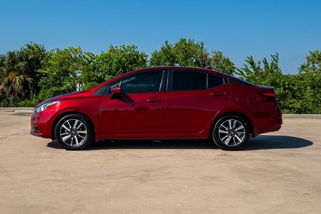 2021 Nissan Versa 1.6 SV photo 3