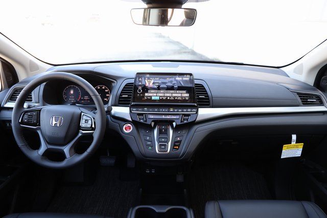 2026 Honda Odyssey EX-L - Photo 12