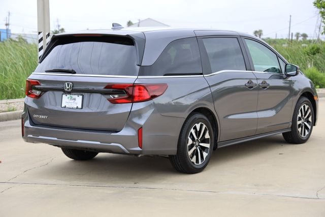 2026 Honda Odyssey EX-L - Photo 8