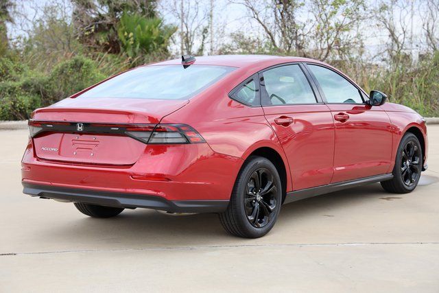 2025 Honda Accord SE - Photo 8