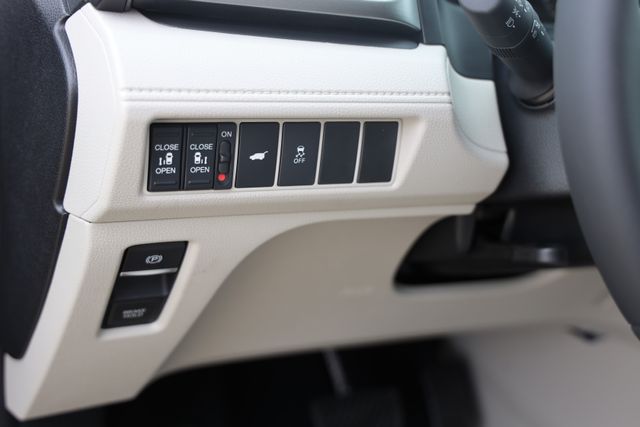 2026 Honda Odyssey EX-L - Photo 19