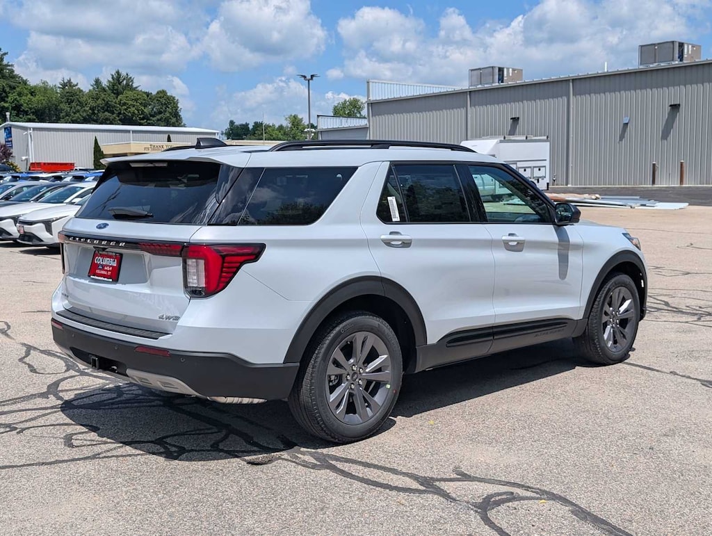 New 2026 Ford Explorer Active w/200A Pkg SUV