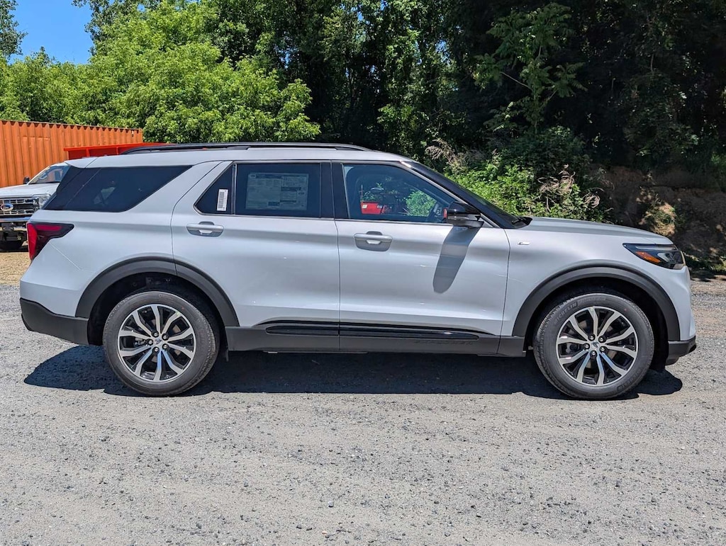 New 2026 Ford Explorer ST-Line SUV