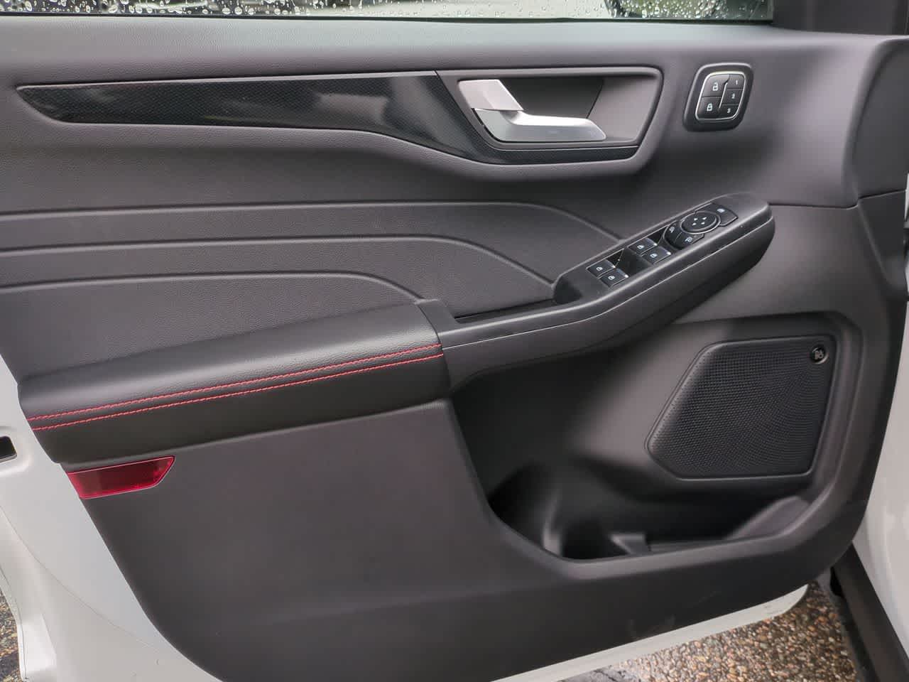 2025 Ford Escape Hybrid ST-Line Select - Photo 20