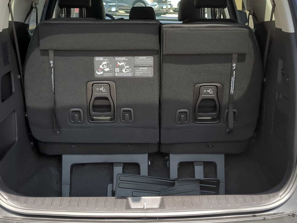 New 2027 Kia Carnival LXS Minivan/Van
