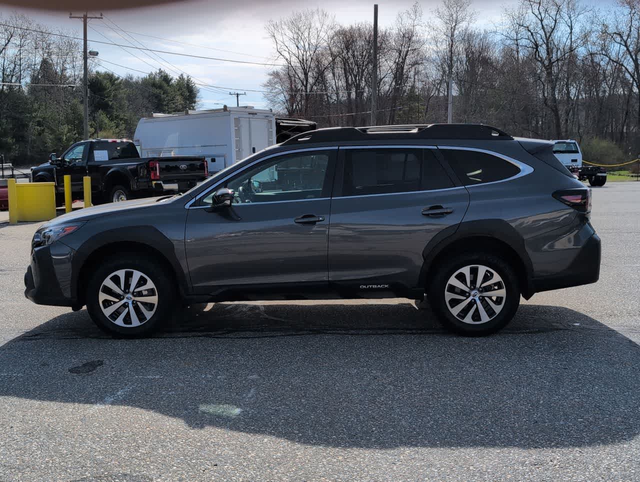 2025 Subaru Outback Premium photo 5