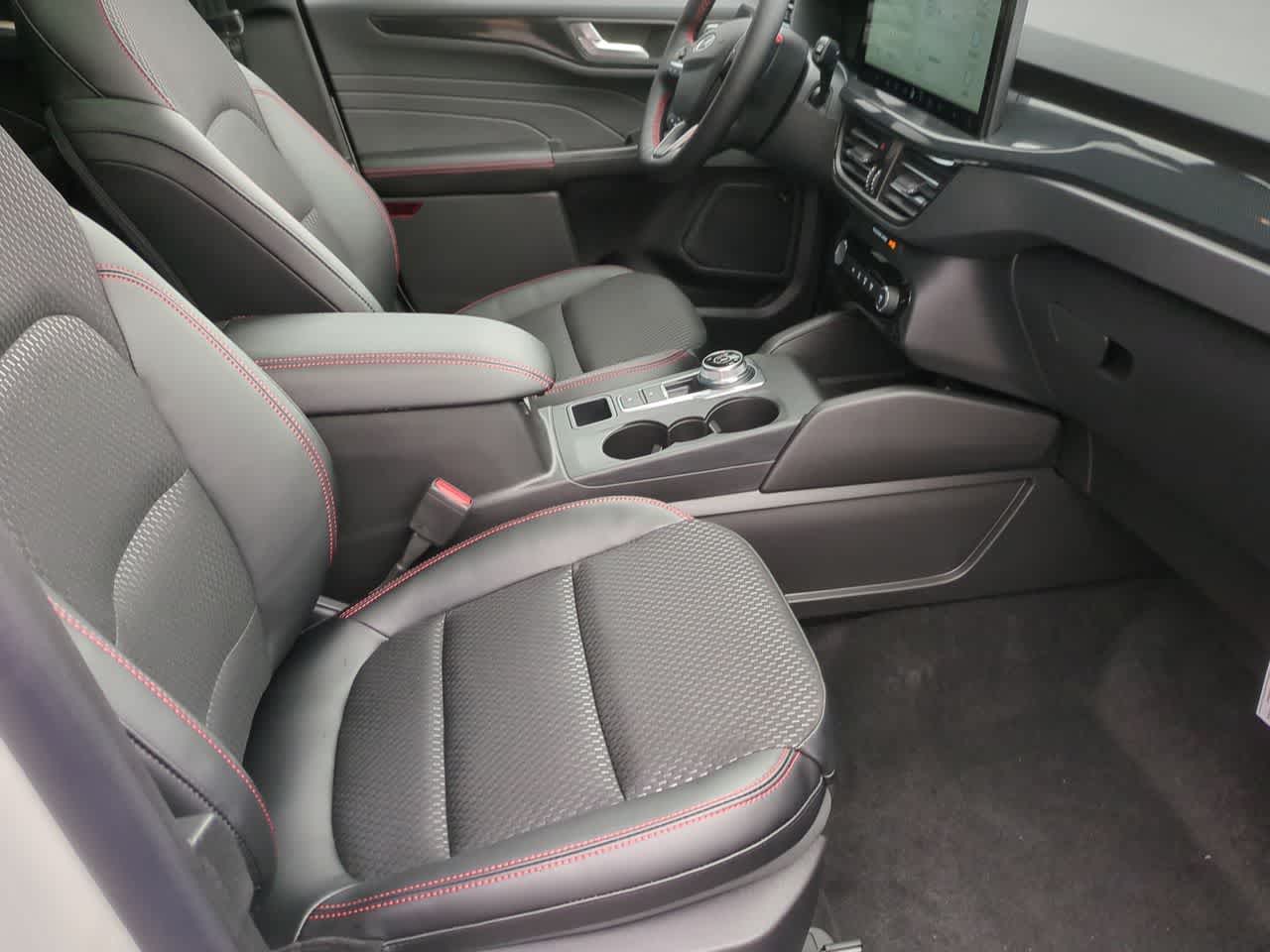 2025 Ford Escape Hybrid ST-Line Select - Photo 31