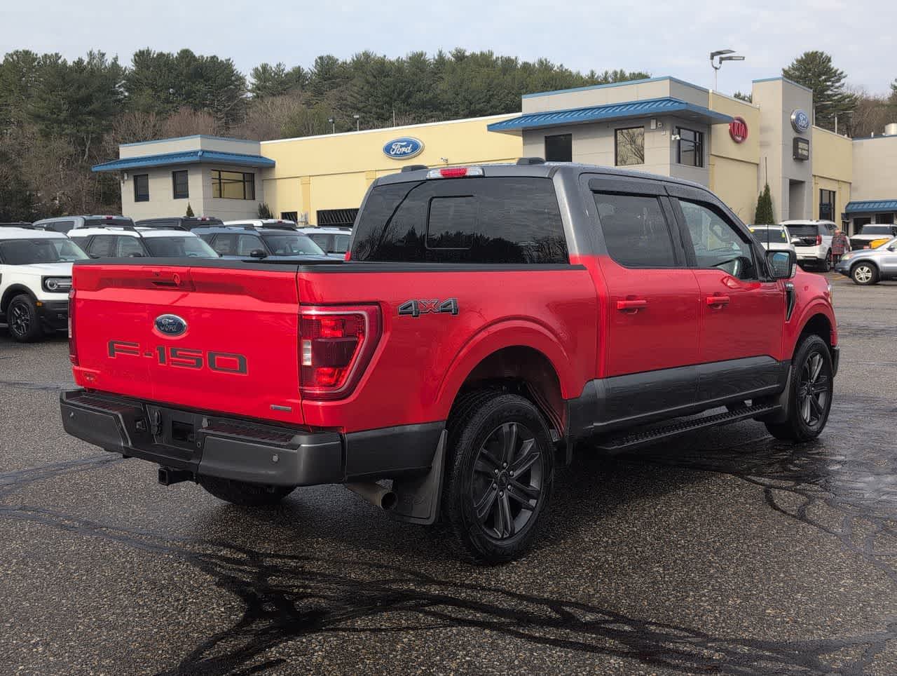 2023 Ford F-150 XLT 4WD Supercrew 5.5 Box photo 2