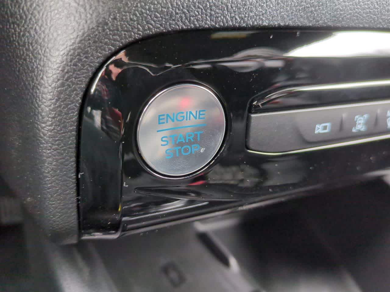 2025 Ford Escape Hybrid ST-Line Select - Photo 13