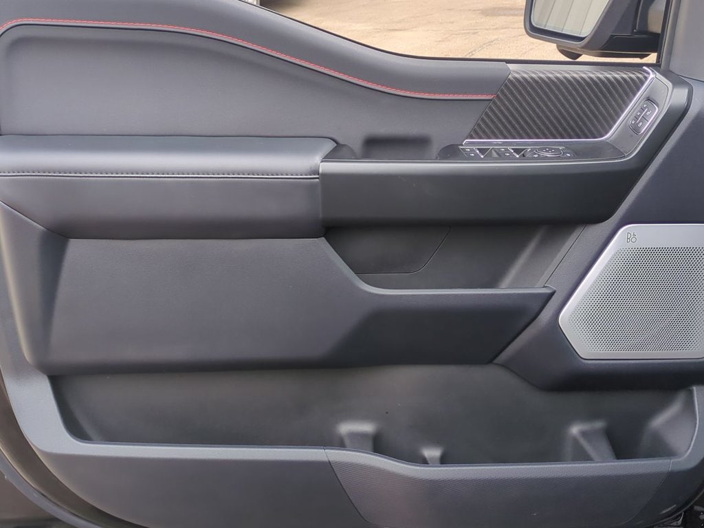 2025 Ford F-150 Raptor - Photo 20
