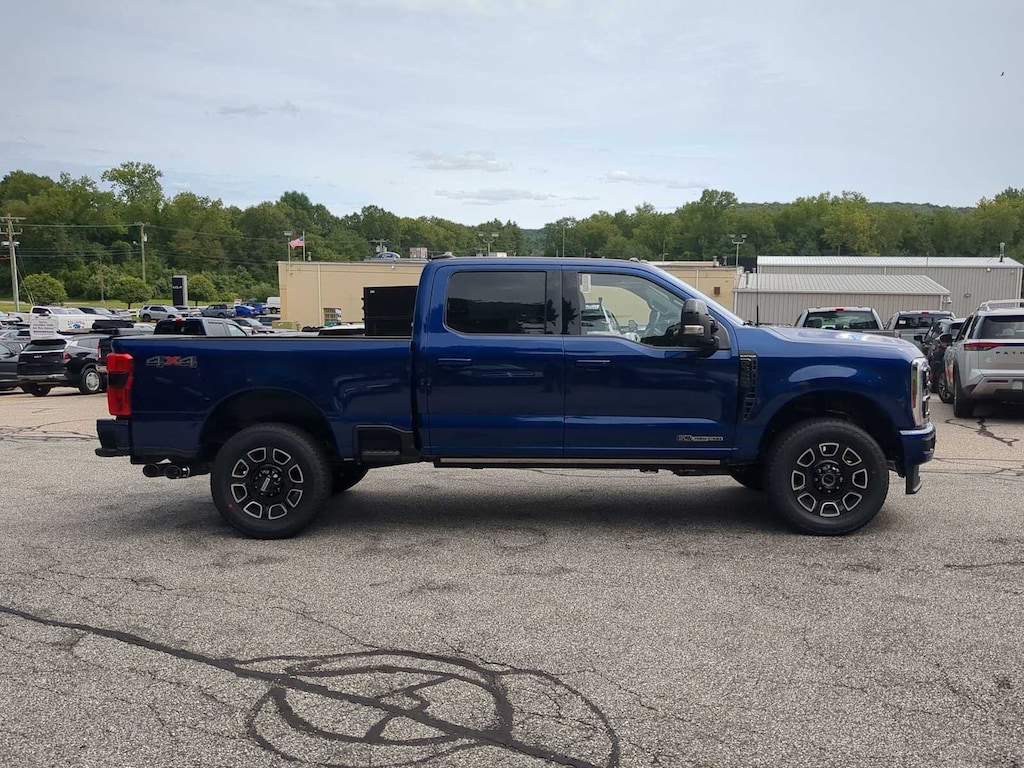 New 2026 Ford Super Duty F-350 SRW Platinum Truck