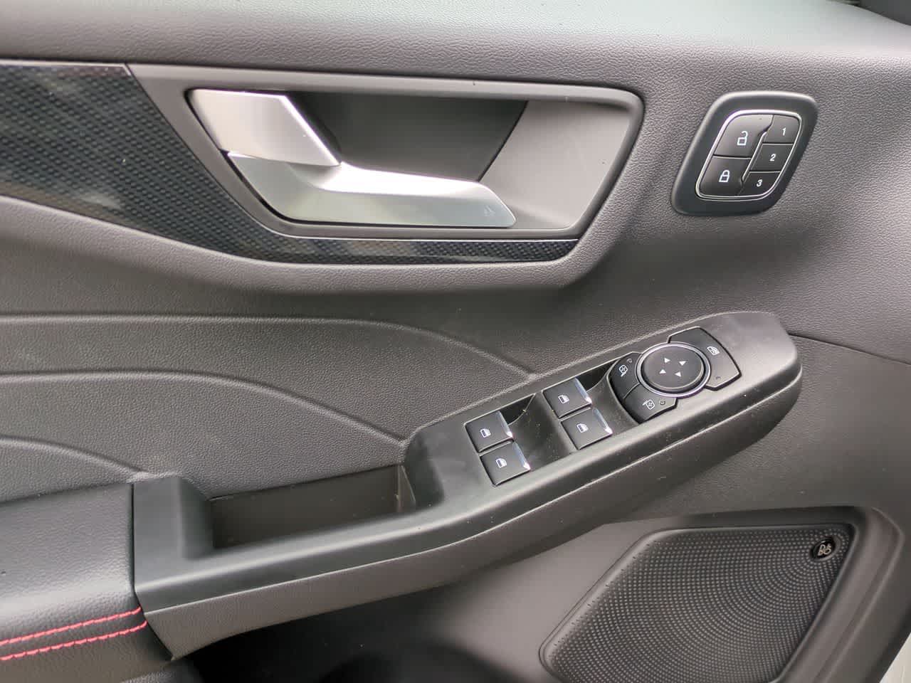 2025 Ford Escape Hybrid ST-Line Select - Photo 21