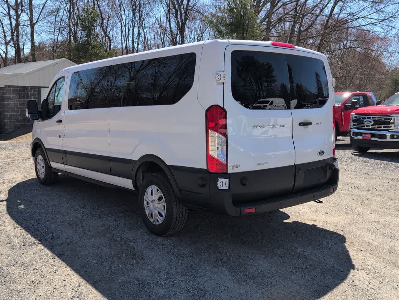 2024 Ford Transit Passenger XLT photo 4