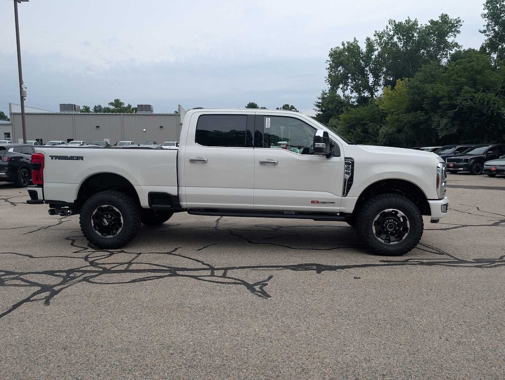 New 2026 Ford Super Duty F-350 SRW Platinum Truck