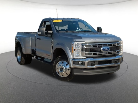 2024 Ford Super Duty F-450 DRW XLT 4WD Reg Cab 8 Box Truck