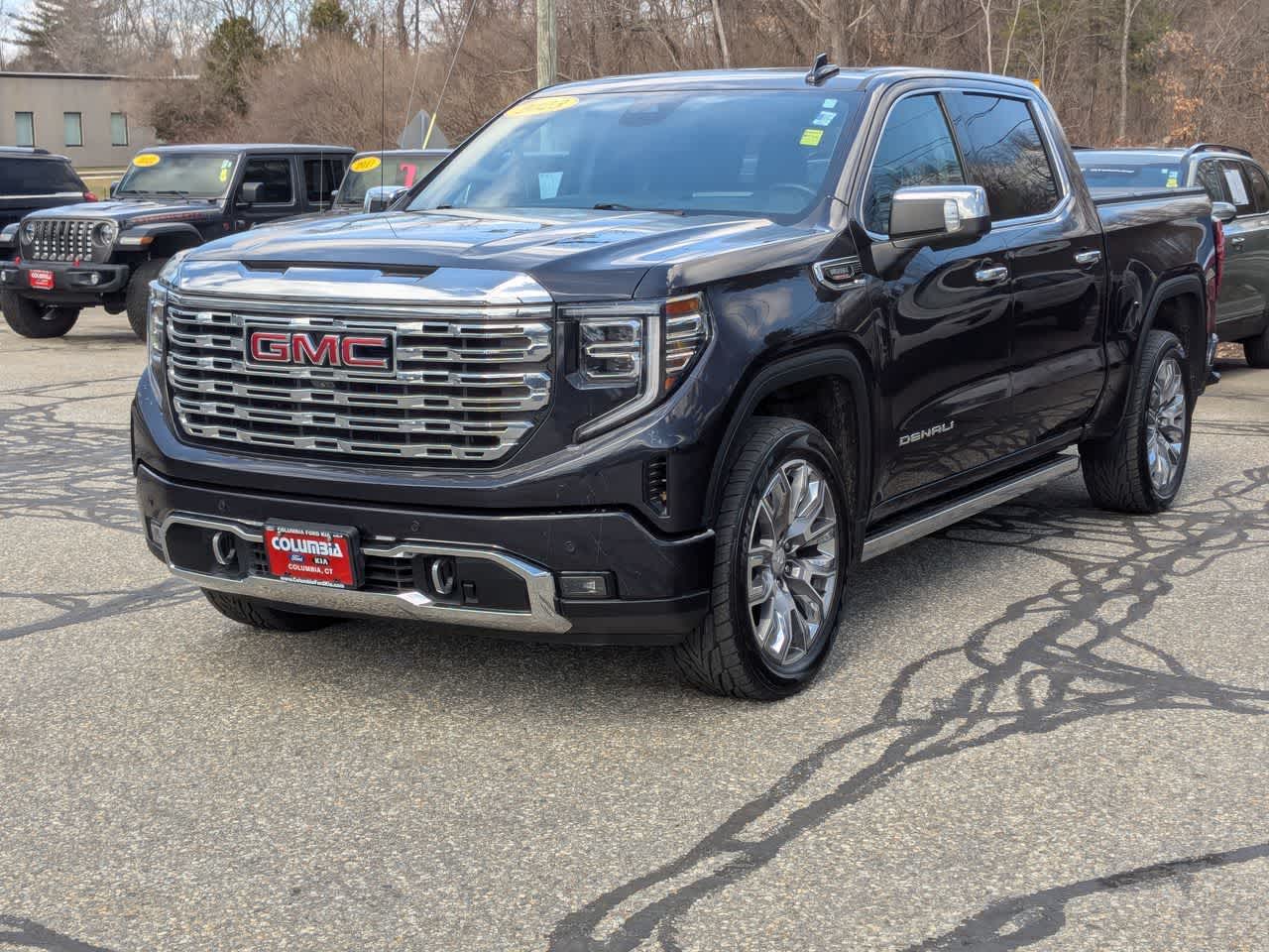 2023 GMC Sierra 1500 Denali 4WD Crew Cab 147 photo 6