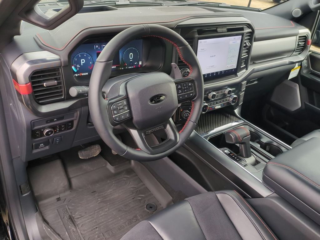 2025 Ford F-150 Raptor - Photo 9