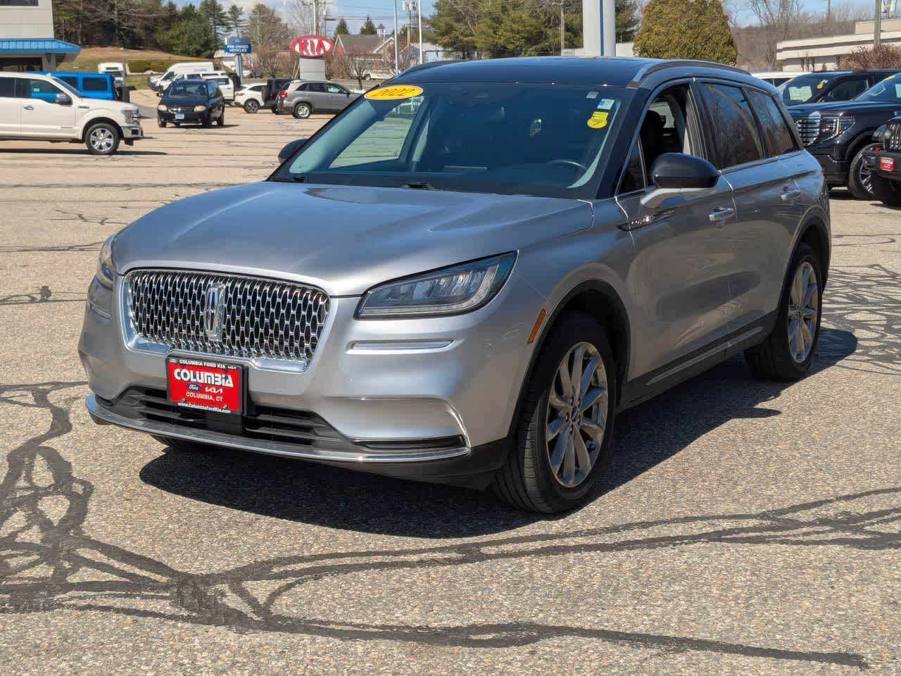 2022 Lincoln Corsair Standard photo 6