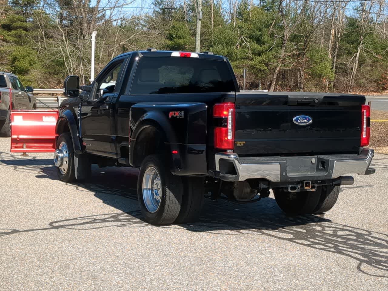 2023 Ford Super Duty F-450 DRW XLT 4WD Reg Cab 8 Box photo 4