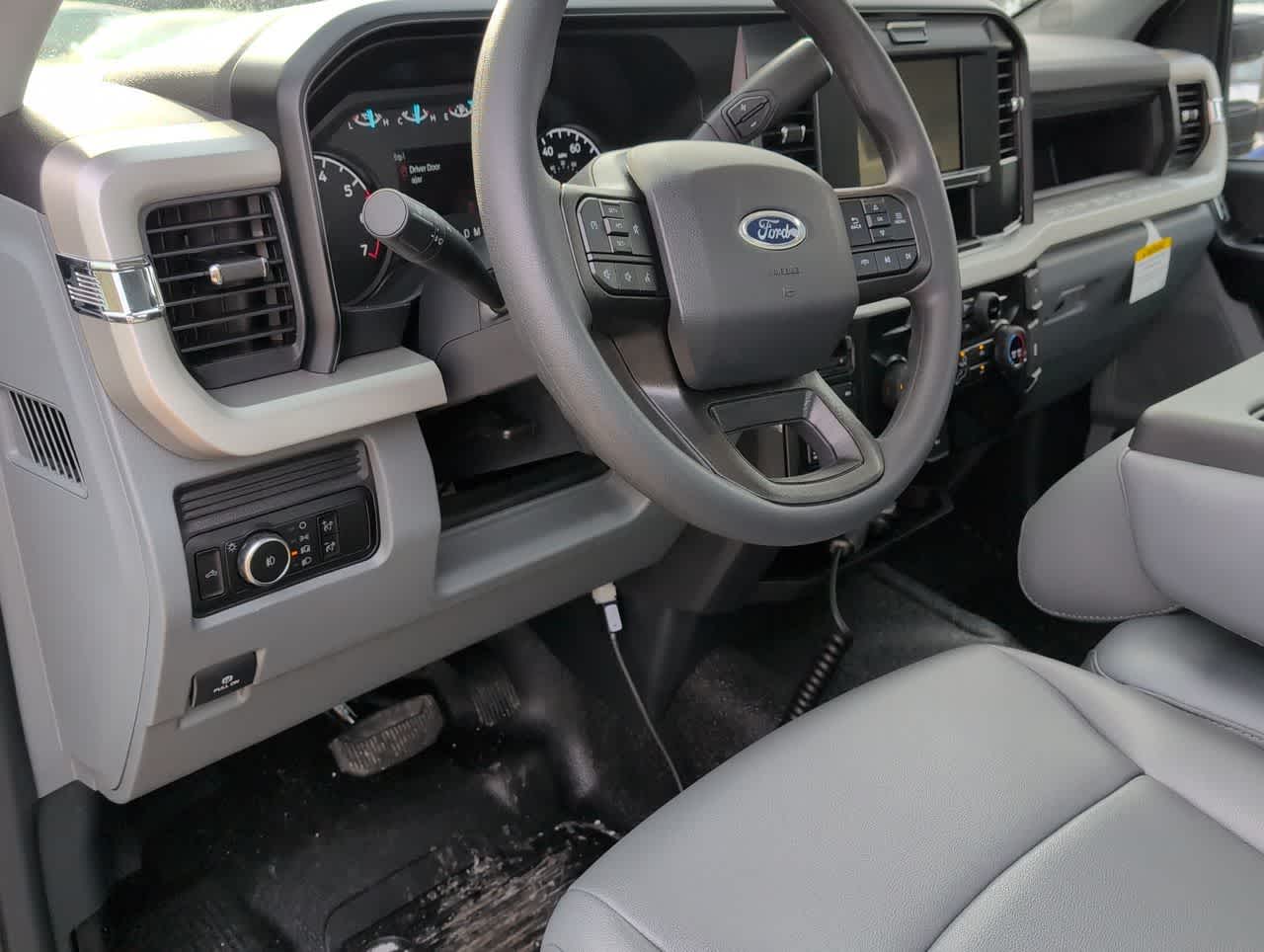 2026 Ford F-250 Super Duty XL - Photo 9