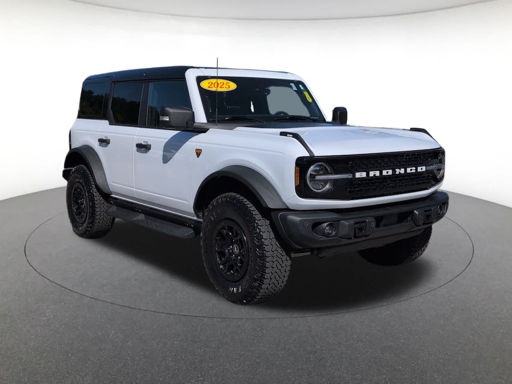 Certified 2025 Ford Bronco Badlands SUV