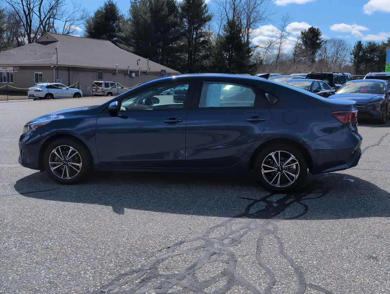 2023 Kia Forte LXS photo 5