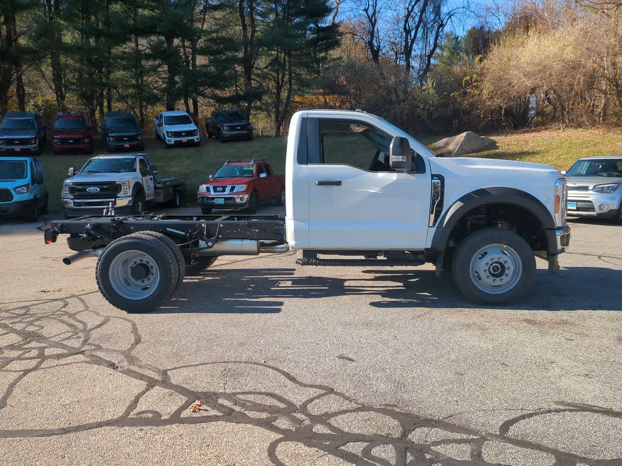 2026 Ford F-550 Super Duty Chassis Cab XL - Photo 2