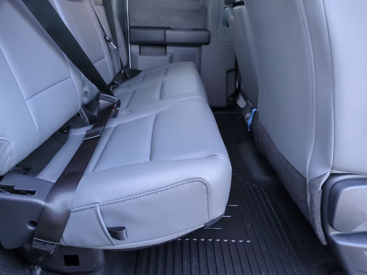 2026 Ford F-550 Super Duty Chassis Cab XL - Photo 25
