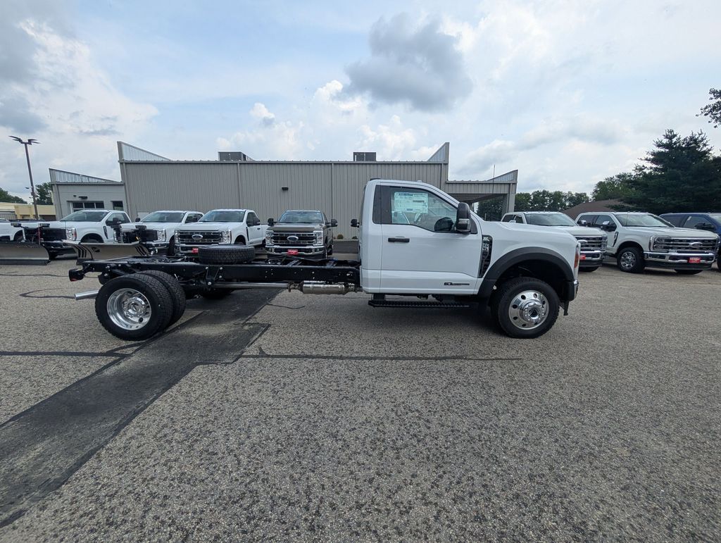 New 2026 Ford F-550SD XLT Chassis
