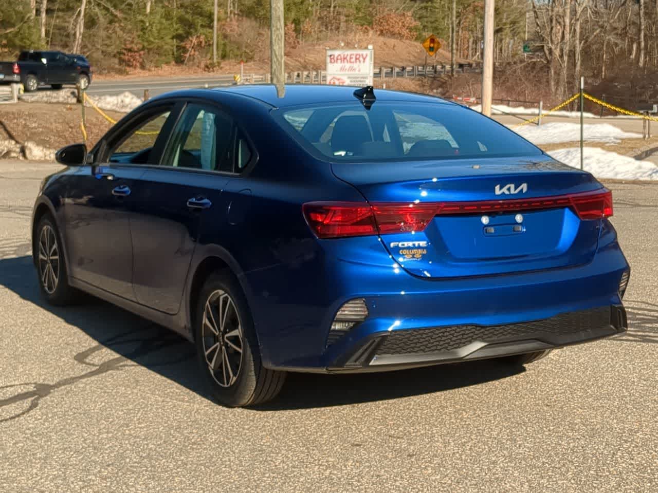 2023 Kia Forte LXS photo 4