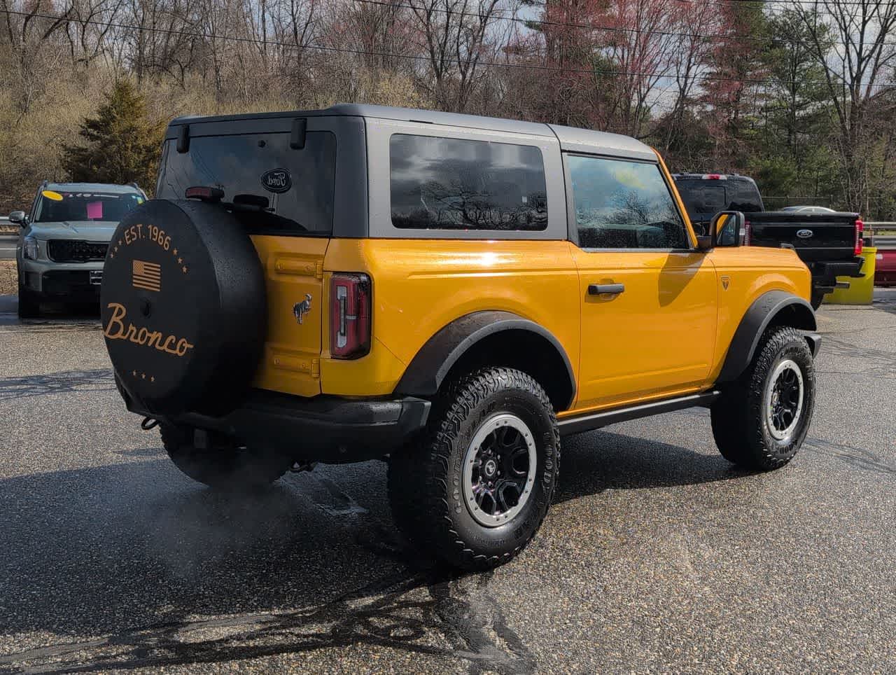 2022 Ford Bronco Badlands photo 2