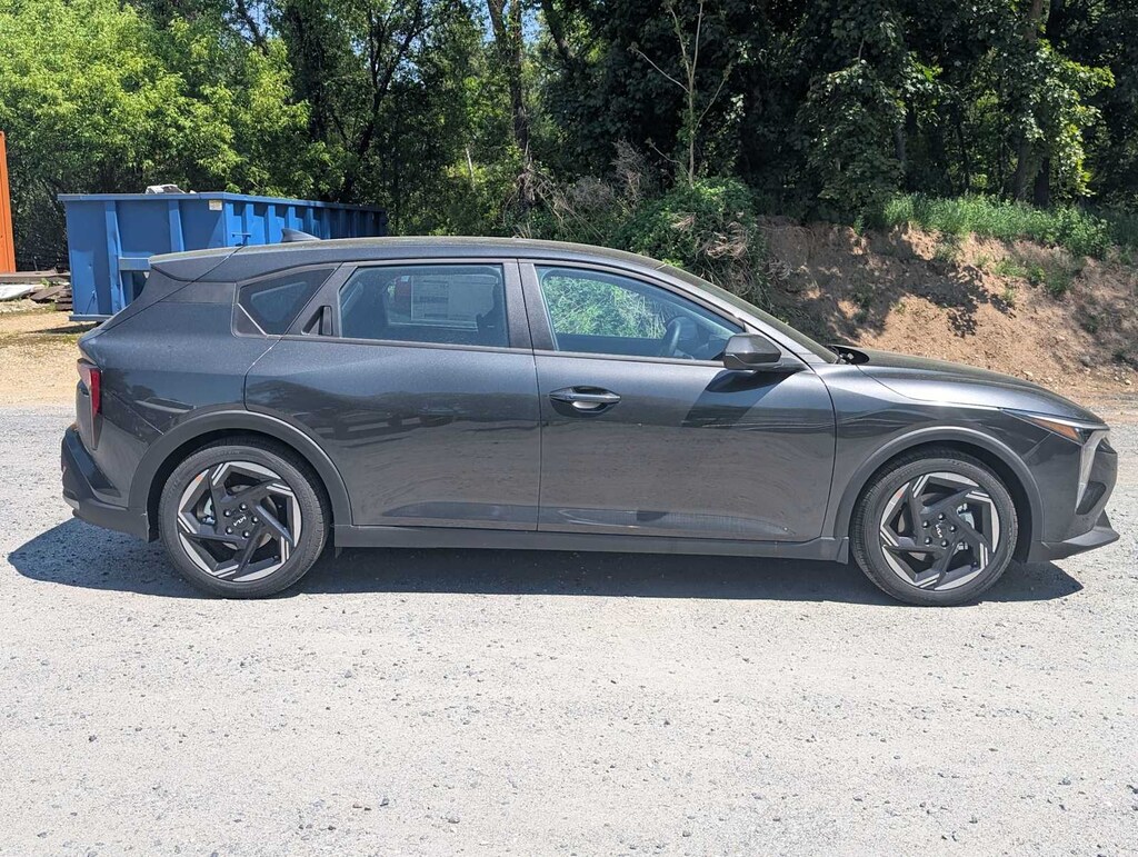 New 2026 Kia K4 Hatchback EX Sedan