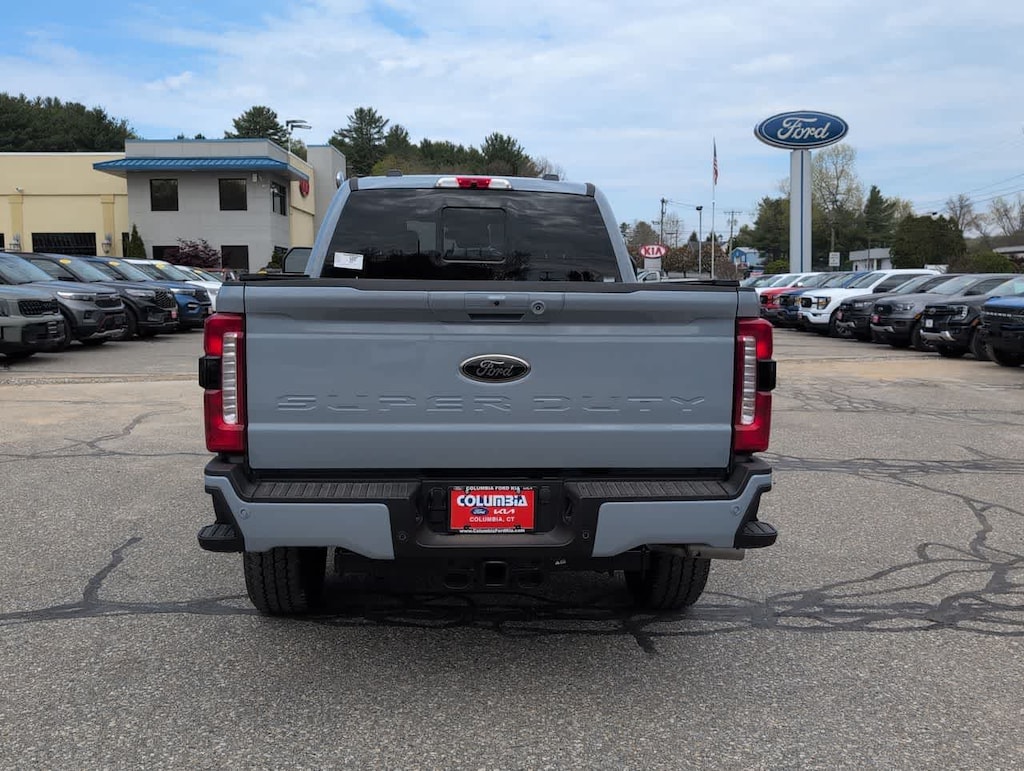 New 2026 Ford Super Duty F-350 SRW Lariat Truck