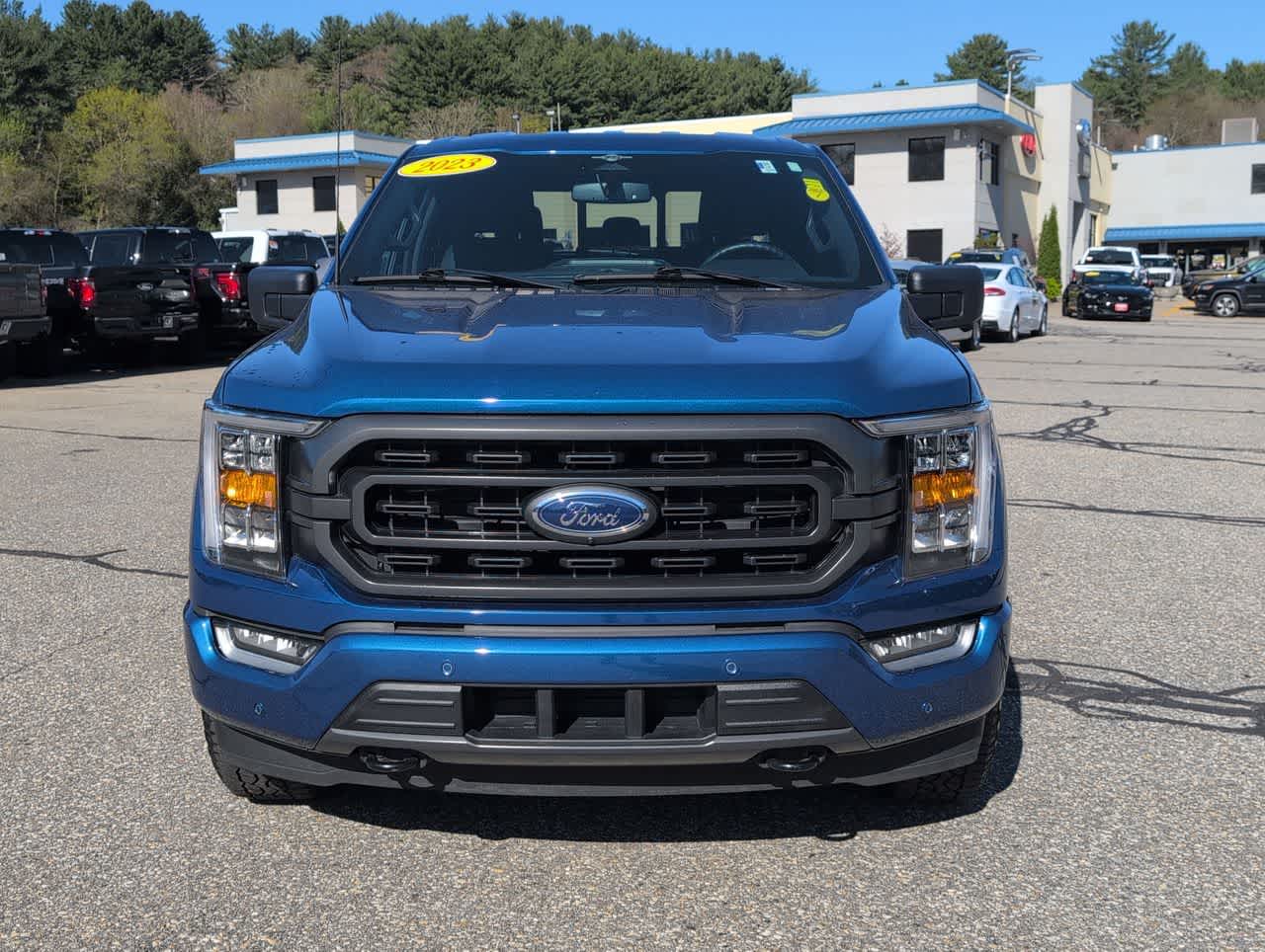 2023 Ford F-150 XLT 4WD Supercrew 5.5 Box photo 3