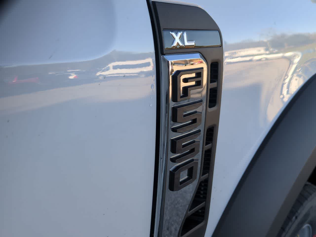 2026 Ford F-550 Super Duty Chassis Cab XL - Photo 24