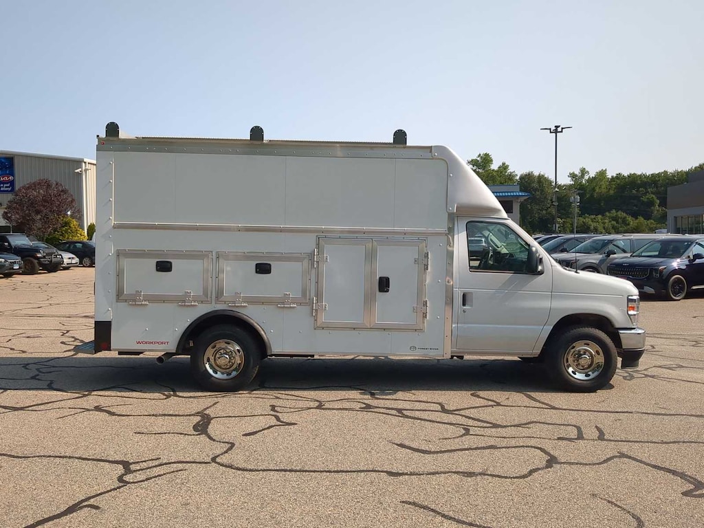 New 2026 Ford E-Series Cutaway Truck